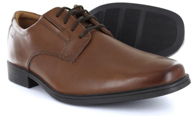 clarks mens shoes canada